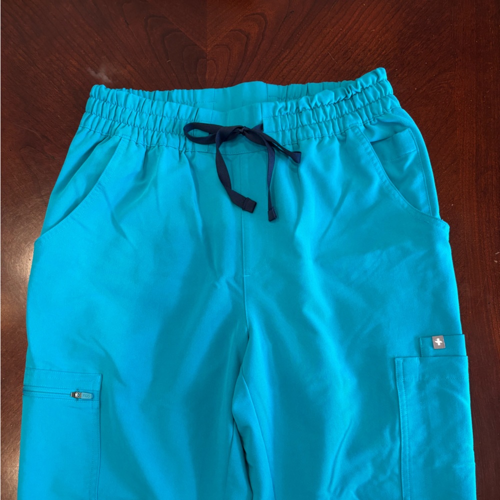 Figs- Teal- High Waist Relaxed Uman Jogger- Size Medium